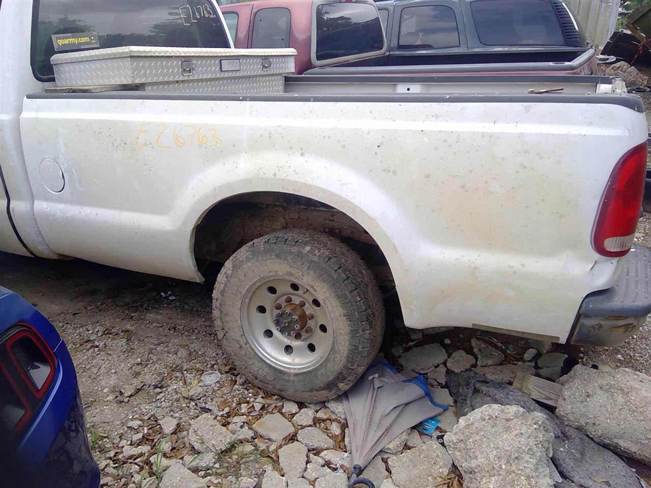 https://f005.backblazeb2.com/file/img-partshotlines-com/Inventory/EX641/Vehicle/24003_08.jpg