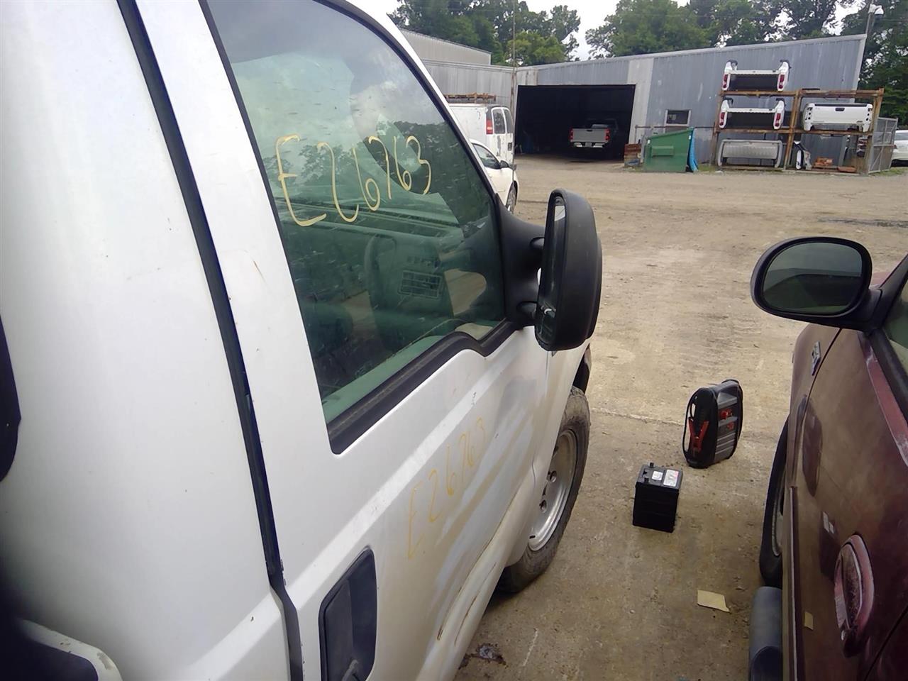 https://f005.backblazeb2.com/file/img-partshotlines-com/Inventory/EX641/Vehicle/24003_12.jpg