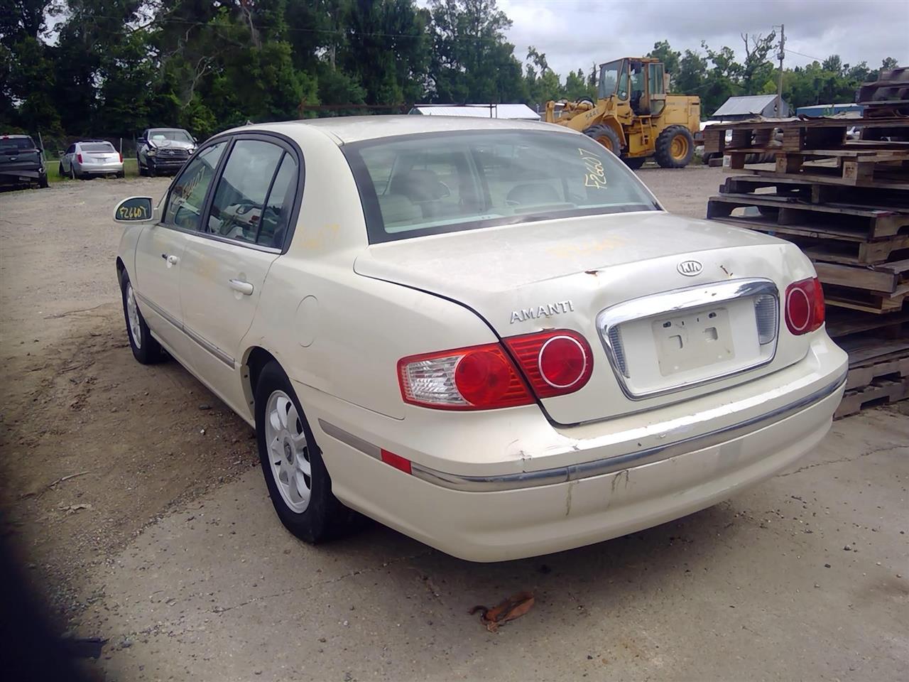 https://f005.backblazeb2.com/file/img-partshotlines-com/Inventory/EX641/Vehicle/24085_07.jpg