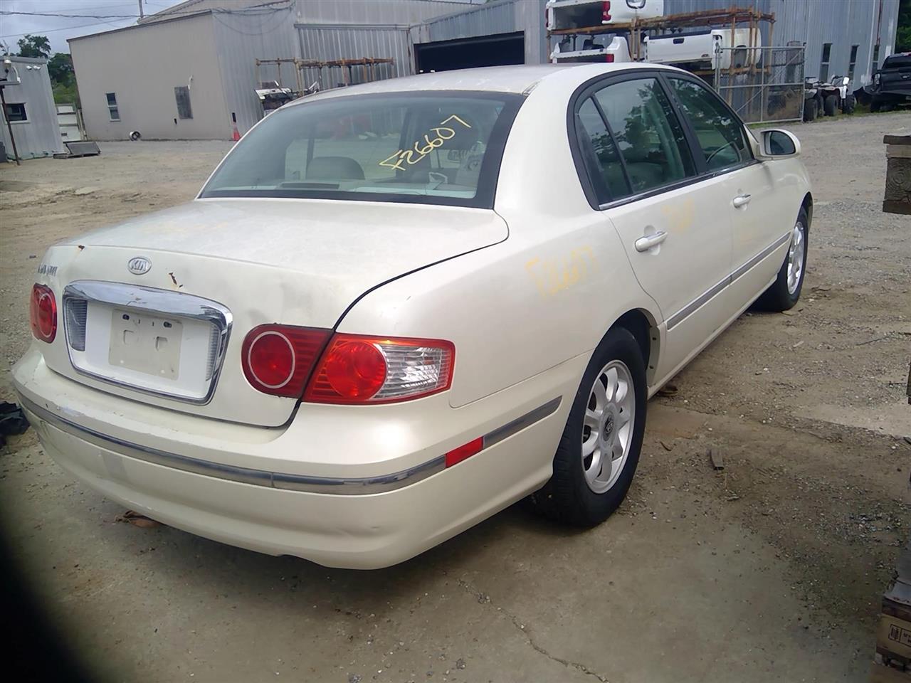 https://f005.backblazeb2.com/file/img-partshotlines-com/Inventory/EX641/Vehicle/24085_10.jpg