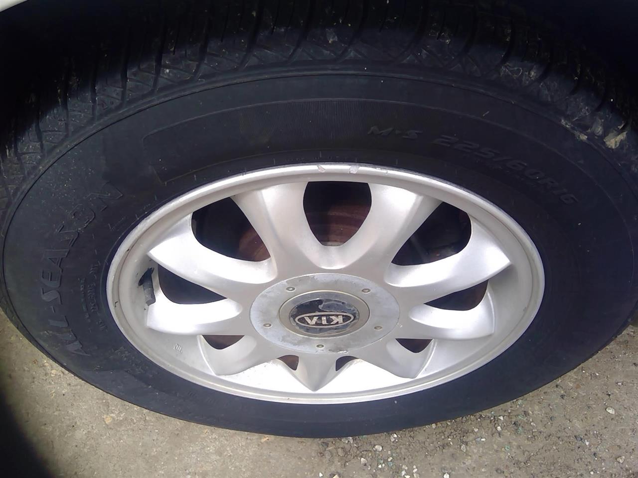 https://f005.backblazeb2.com/file/img-partshotlines-com/Inventory/EX641/Vehicle/24085_11.jpg