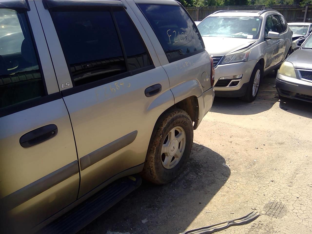 https://f005.backblazeb2.com/file/img-partshotlines-com/Inventory/EX641/Vehicle/24093_08.jpg