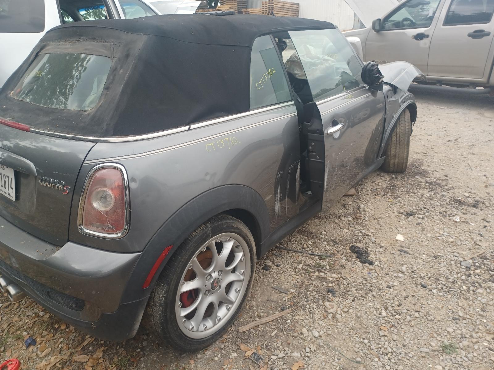 b/c/j/b/e/040e63ea-3e14-4bbd-bd43-6e8cc2640500.jpg