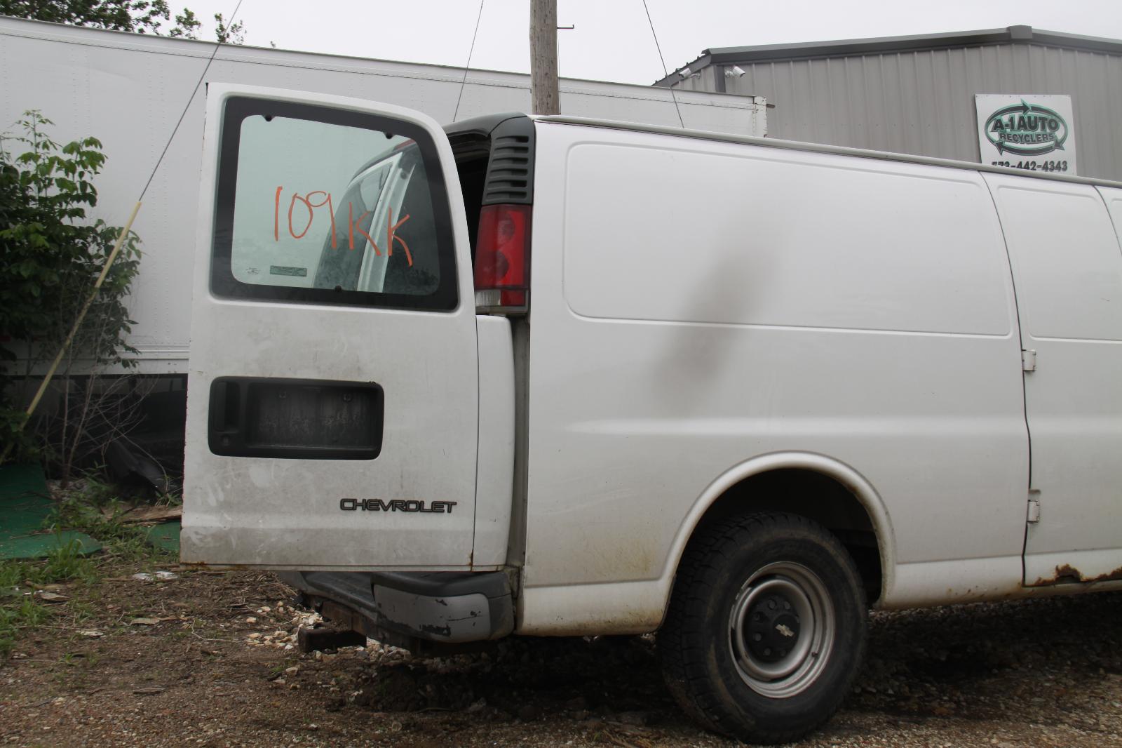 b/a/g/c/f/4b007fd3-bb1b-459b-bd67-bf472538eaa4.JPG