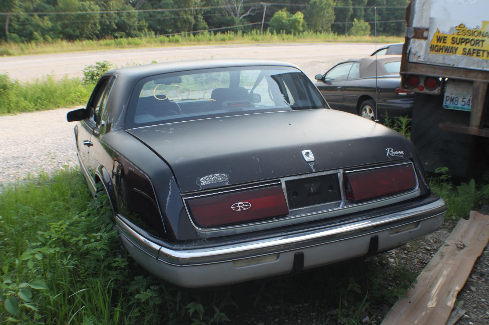 b/a/j/i/e/e24c3fe8-a7b4-4fd4-acfc-e5f2ba787570.JPG