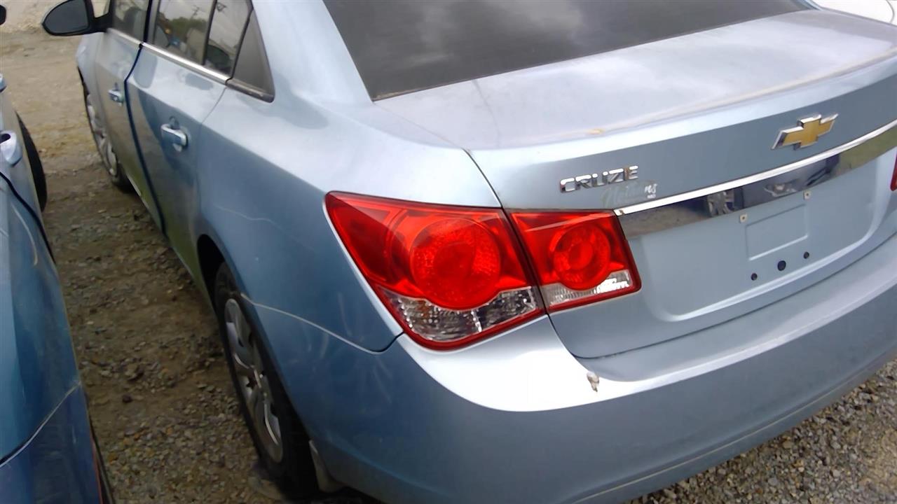 https://f005.backblazeb2.com/file/img-partshotlines-com/Inventory/EX729/Vehicle/15052_03.jpg