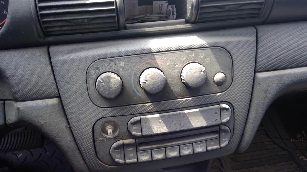 https://f005.backblazeb2.com/file/img-partshotlines-com/Inventory/EX729/Vehicle/15076_01.jpg