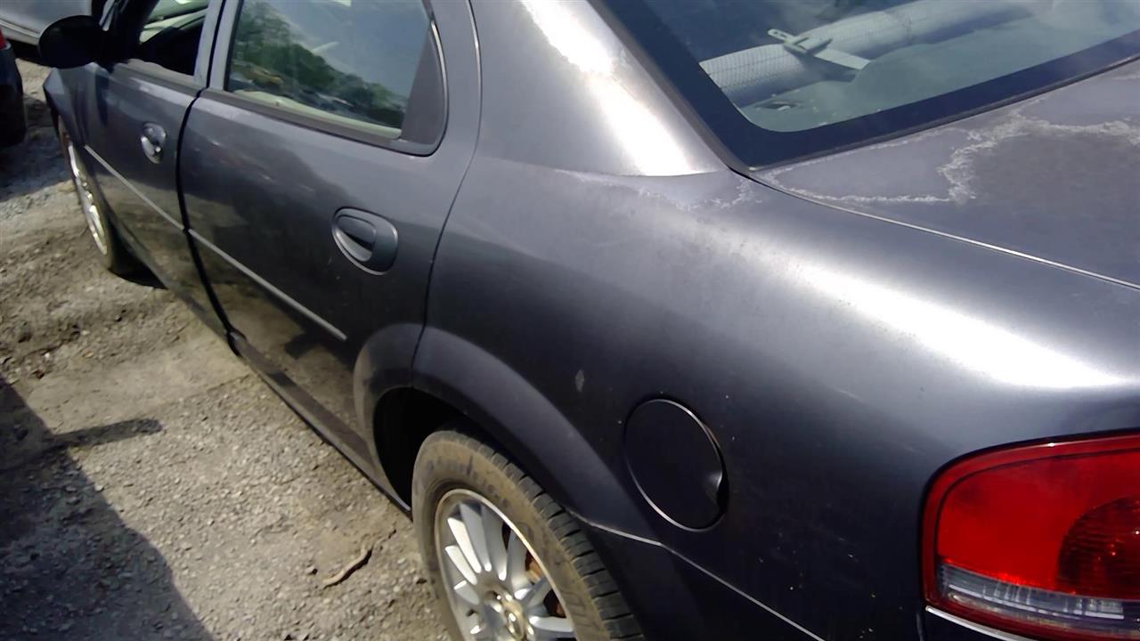 https://f005.backblazeb2.com/file/img-partshotlines-com/Inventory/EX729/Vehicle/15076_05.jpg