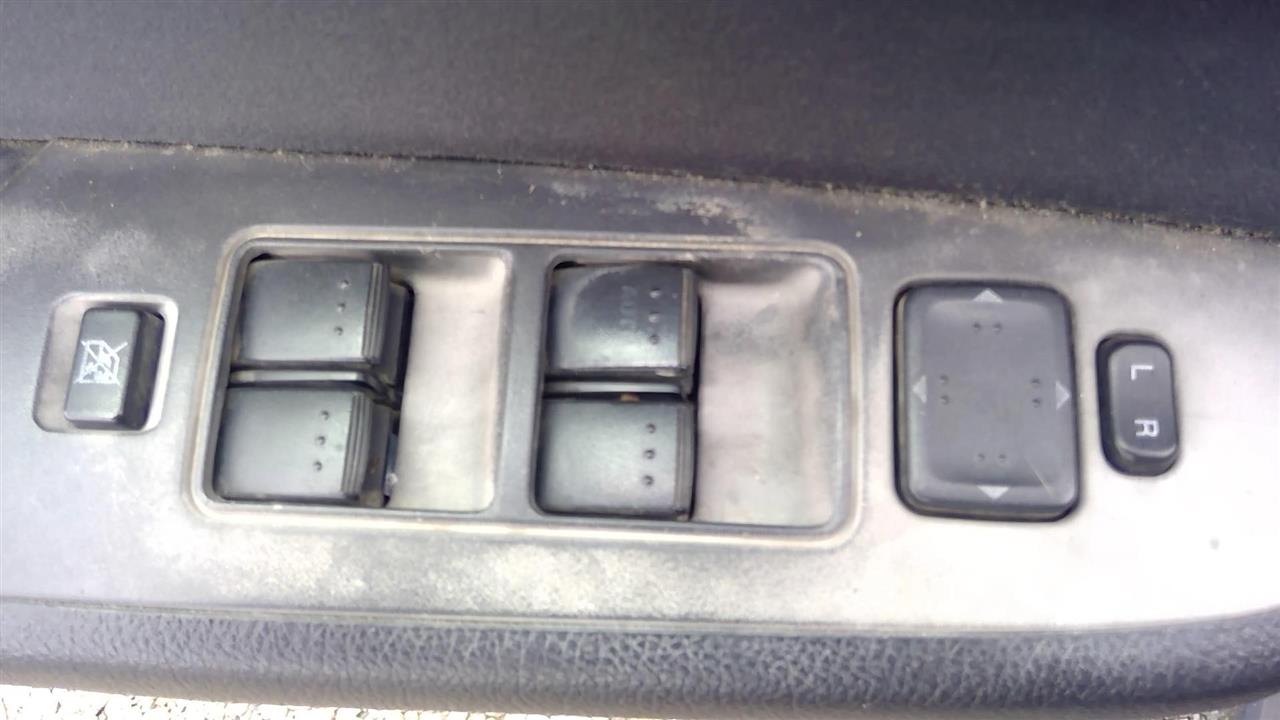 https://f005.backblazeb2.com/file/img-partshotlines-com/Inventory/EX729/Vehicle/15111_03.jpg