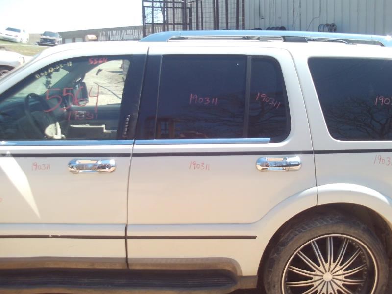 https://f005.backblazeb2.com/file/img-partshotlines-com/Inventory/EX739/Vehicle/24483_10.jpg