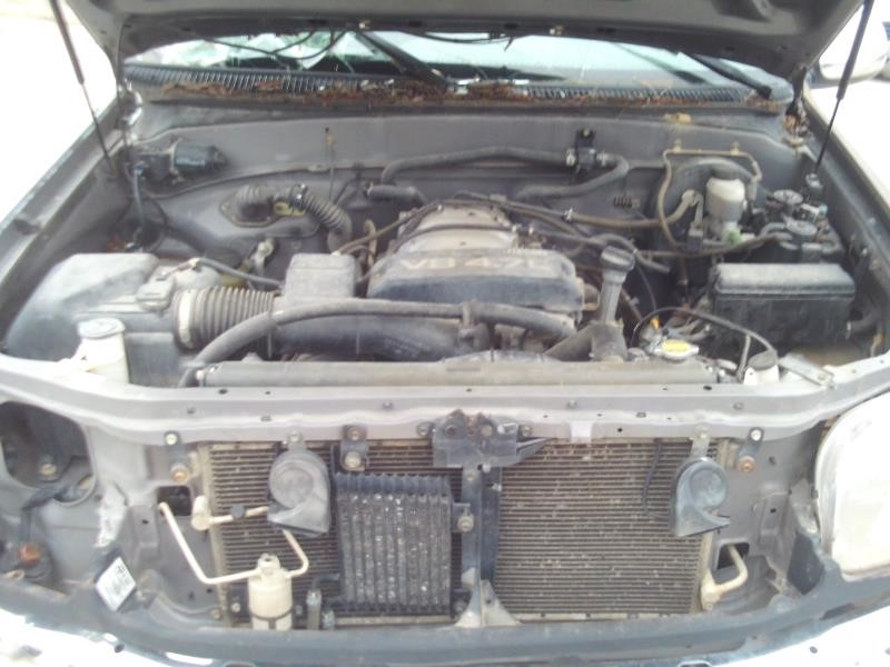 https://f005.backblazeb2.com/file/img-partshotlines-com/Inventory/EX739/Vehicle/28746_01.jpg