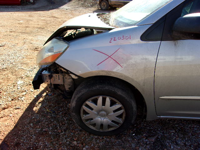 https://f005.backblazeb2.com/file/img-partshotlines-com/Inventory/EX739/Vehicle/31654_05.jpg