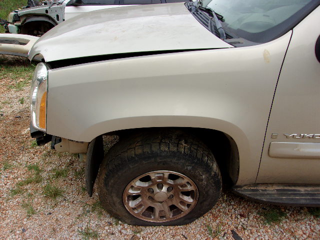 https://f005.backblazeb2.com/file/img-partshotlines-com/Inventory/EX739/Vehicle/32734_12.jpg