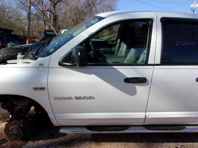 https://f005.backblazeb2.com/file/img-partshotlines-com/Inventory/EX739/Vehicle/33877_05.jpg
