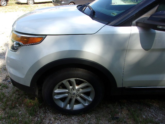 https://f005.backblazeb2.com/file/img-partshotlines-com/Inventory/EX739/Vehicle/34836_09.jpg