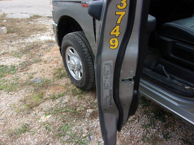 https://f005.backblazeb2.com/file/img-partshotlines-com/Inventory/EX739/Vehicle/36062_10.jpg