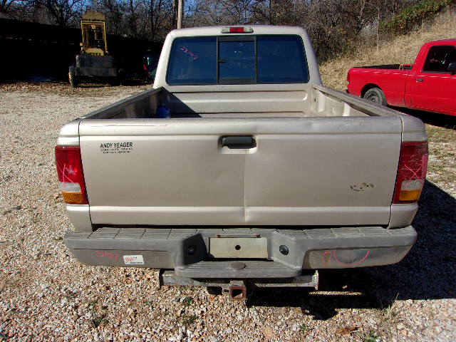 https://f005.backblazeb2.com/file/img-partshotlines-com/Inventory/EX739/Vehicle/36422_12.jpg