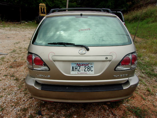 https://f005.backblazeb2.com/file/img-partshotlines-com/Inventory/EX739/Vehicle/37443_08.jpg