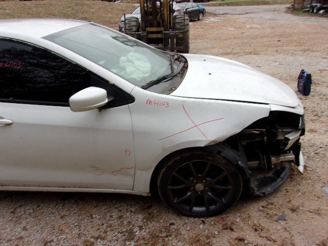 https://f005.backblazeb2.com/file/img-partshotlines-com/Inventory/EX739/Vehicle/38421_12.jpg