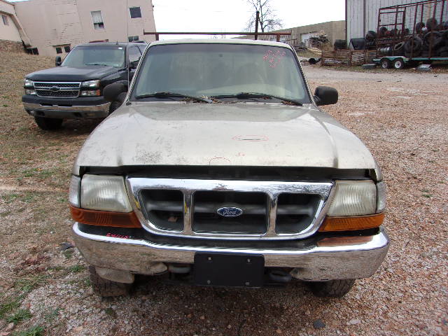 https://f005.backblazeb2.com/file/img-partshotlines-com/Inventory/EX739/Vehicle/38576_04.jpg
