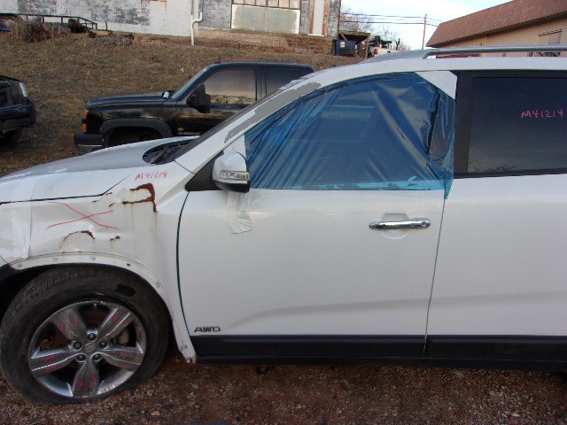 https://f005.backblazeb2.com/file/img-partshotlines-com/Inventory/EX739/Vehicle/38784_06.jpg