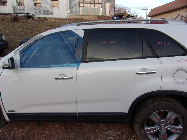 https://f005.backblazeb2.com/file/img-partshotlines-com/Inventory/EX739/Vehicle/38784_07.jpg