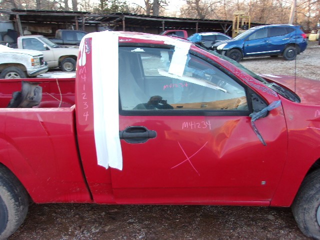 https://f005.backblazeb2.com/file/img-partshotlines-com/Inventory/EX739/Vehicle/38898_11.jpg