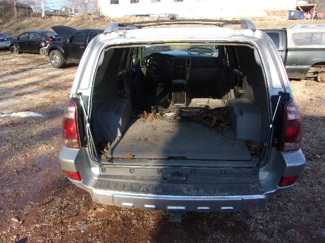 https://f005.backblazeb2.com/file/img-partshotlines-com/Inventory/EX739/Vehicle/38966_11.jpg