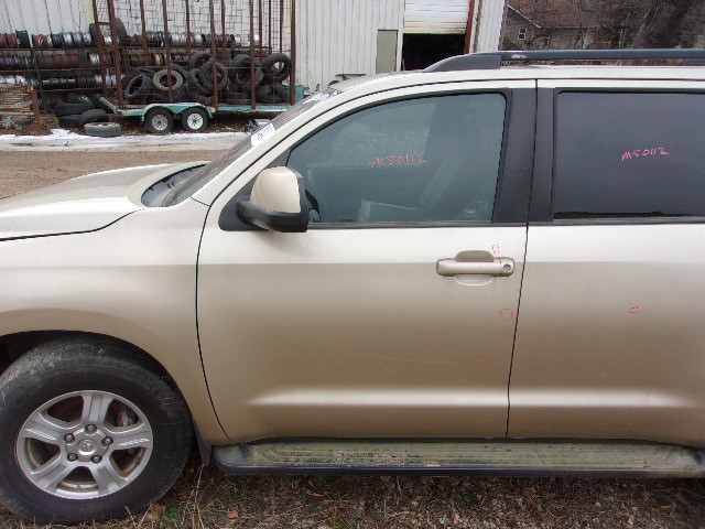 https://f005.backblazeb2.com/file/img-partshotlines-com/Inventory/EX739/Vehicle/39036_09.jpg