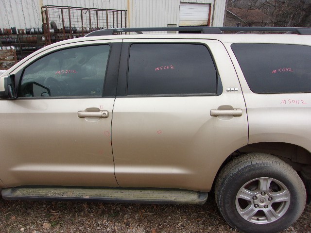 https://f005.backblazeb2.com/file/img-partshotlines-com/Inventory/EX739/Vehicle/39036_10.jpg