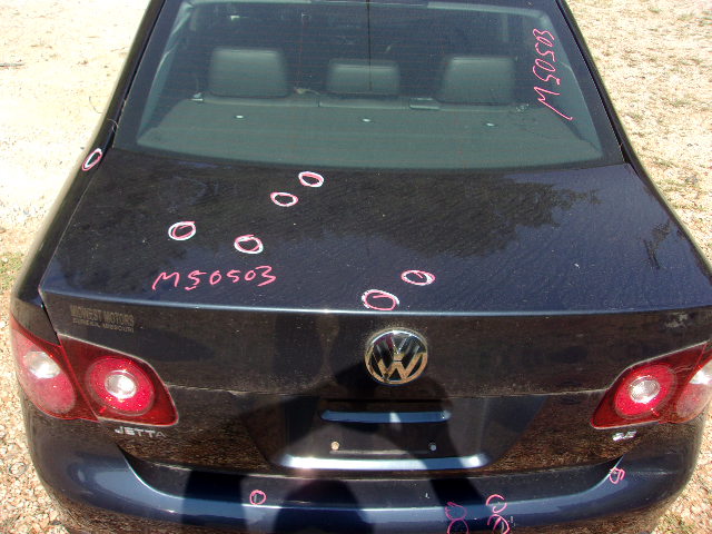 https://f005.backblazeb2.com/file/img-partshotlines-com/Inventory/EX739/Vehicle/40247_10.jpg