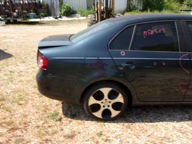https://f005.backblazeb2.com/file/img-partshotlines-com/Inventory/EX739/Vehicle/40247_11.jpg