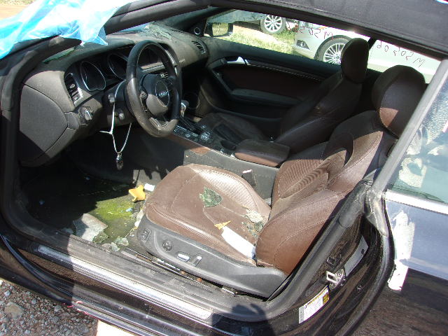 https://f005.backblazeb2.com/file/img-partshotlines-com/Inventory/EX739/Vehicle/40301_10.jpg