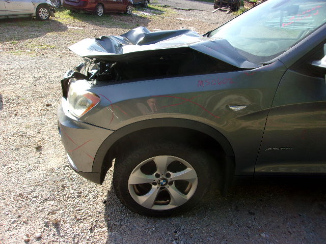 https://f005.backblazeb2.com/file/img-partshotlines-com/Inventory/EX739/Vehicle/40545_04.jpg
