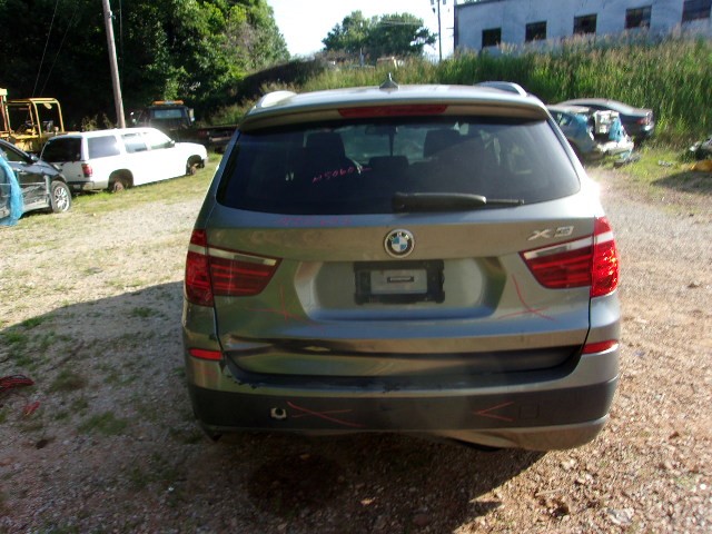https://f005.backblazeb2.com/file/img-partshotlines-com/Inventory/EX739/Vehicle/40545_08.jpg