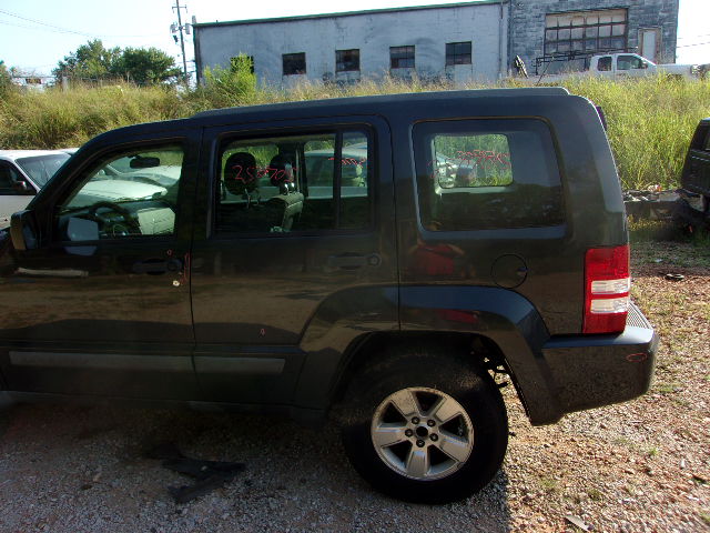 https://f005.backblazeb2.com/file/img-partshotlines-com/Inventory/EX739/Vehicle/40691_10.jpg