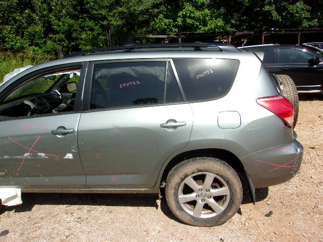 https://f005.backblazeb2.com/file/img-partshotlines-com/Inventory/EX739/Vehicle/40801_05.jpg
