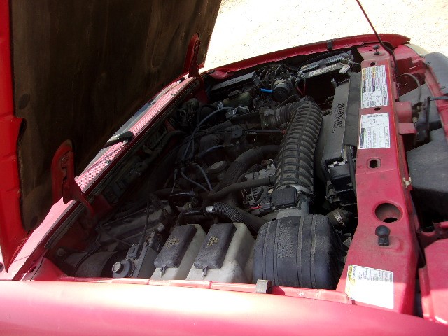 https://f005.backblazeb2.com/file/img-partshotlines-com/Inventory/EX739/Vehicle/40903_03.jpg