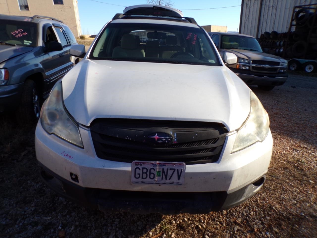 https://f005.backblazeb2.com/file/img-partshotlines-com/Inventory/EX739/Vehicle/42119_04.jpg