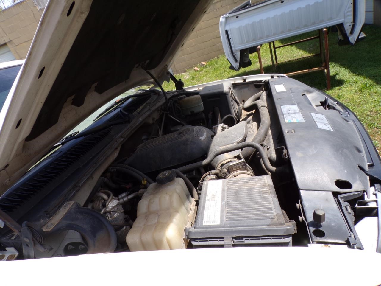 https://f005.backblazeb2.com/file/img-partshotlines-com/Inventory/EX739/Vehicle/42835_03.jpg