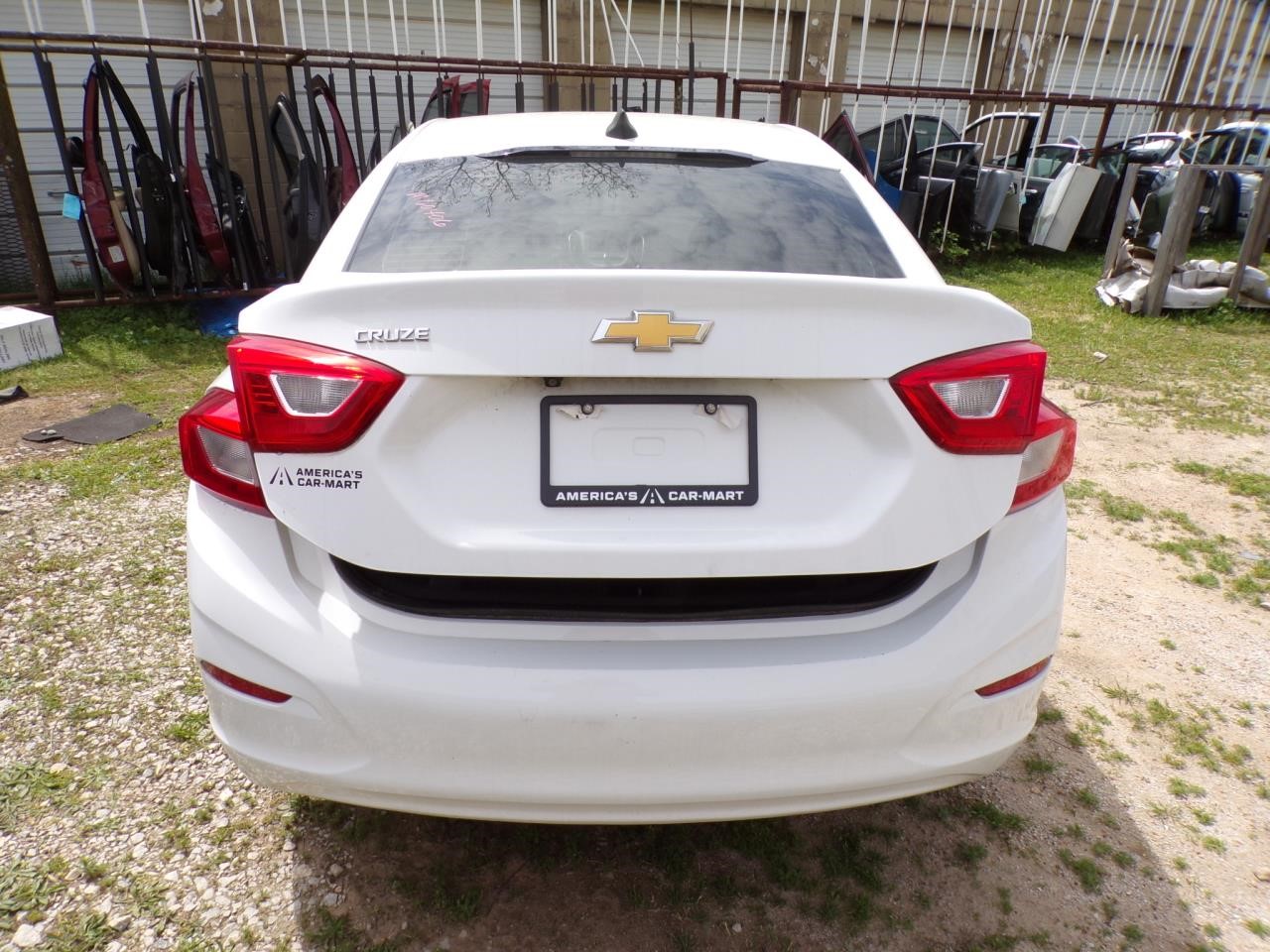 https://f005.backblazeb2.com/file/img-partshotlines-com/Inventory/EX739/Vehicle/42901_12.jpg