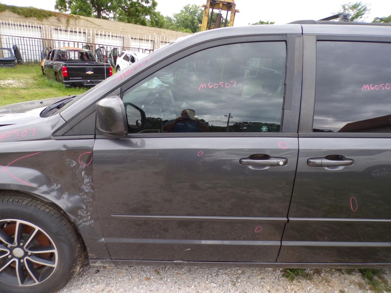 https://f005.backblazeb2.com/file/img-partshotlines-com/Inventory/EX739/Vehicle/43205_06.jpg