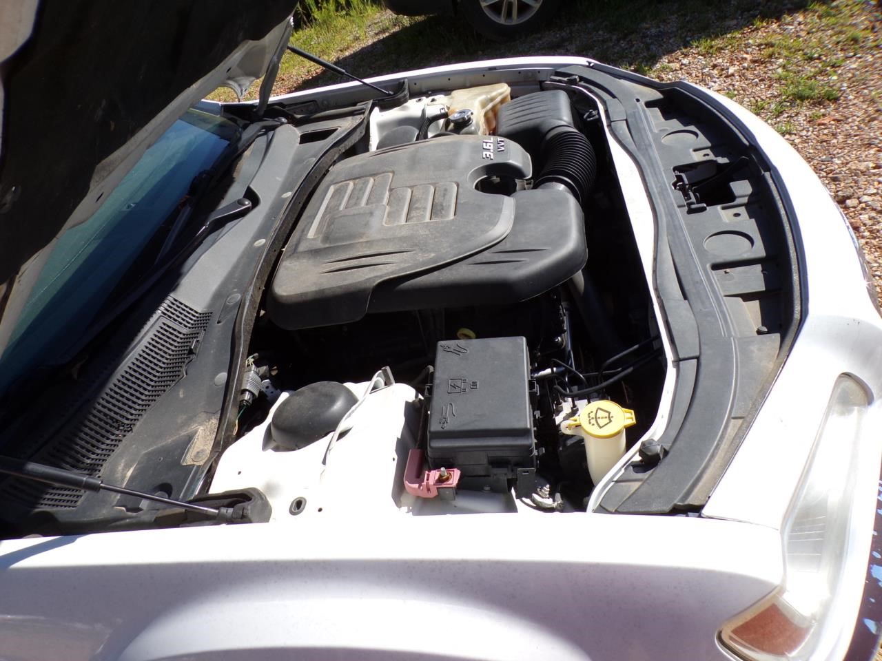 https://f005.backblazeb2.com/file/img-partshotlines-com/Inventory/EX739/Vehicle/43570_03.jpg