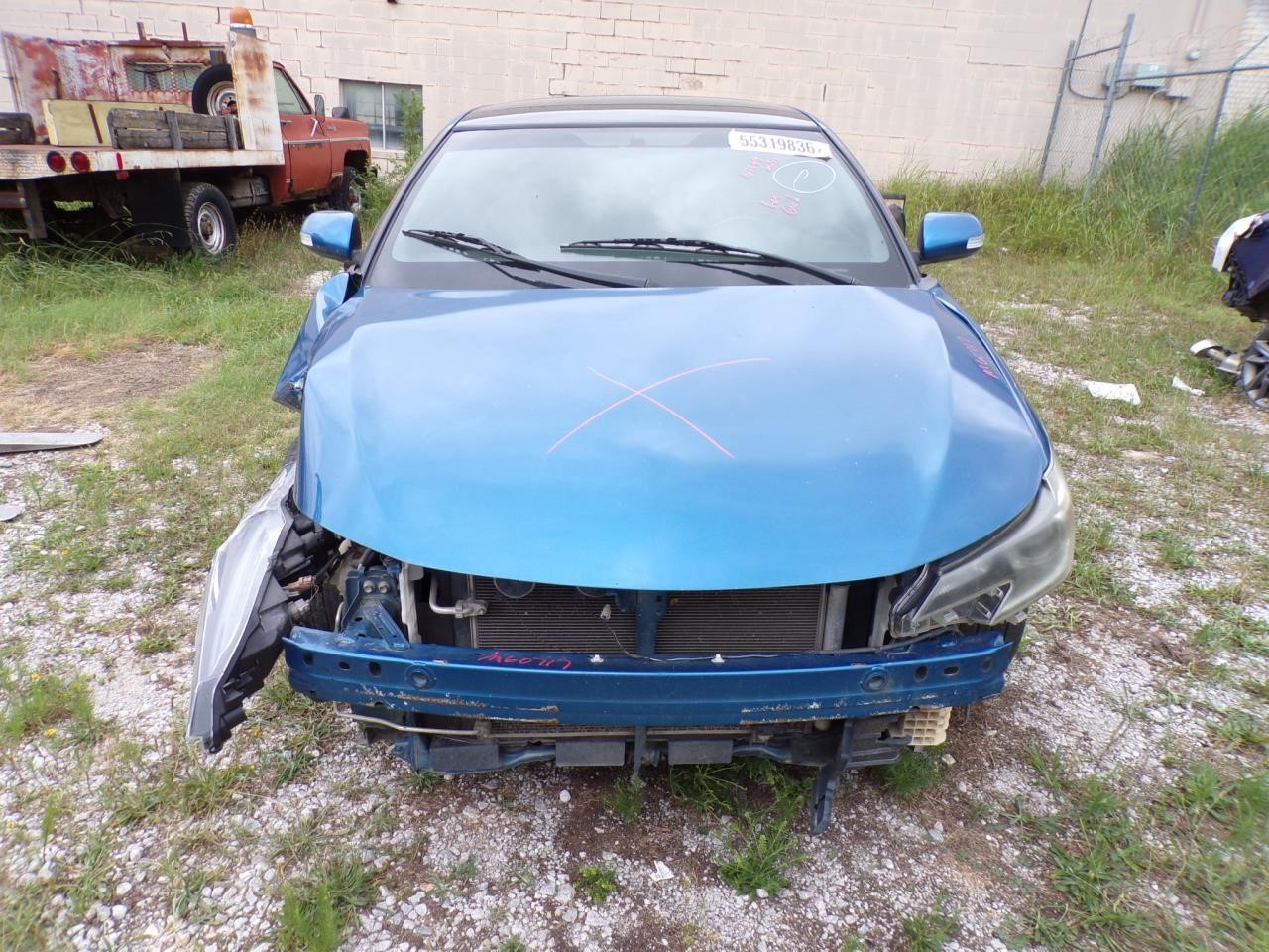 https://f005.backblazeb2.com/file/img-partshotlines-com/Inventory/EX739/Vehicle/43605_04.jpg