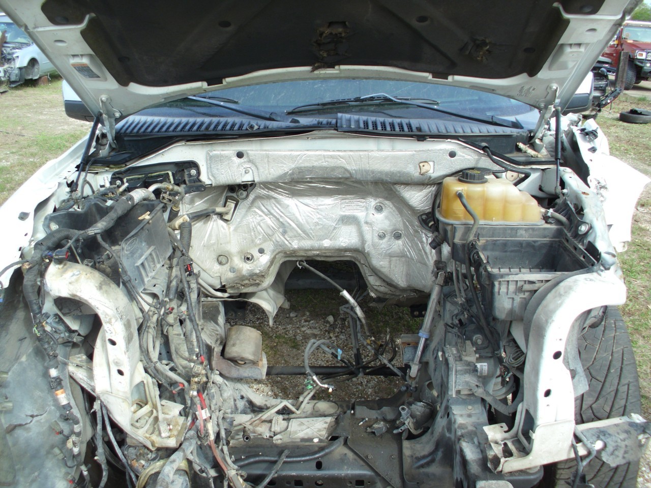 https://f005.backblazeb2.com/file/img-partshotlines-com/Inventory/EX740/Vehicle/36752_07.jpg