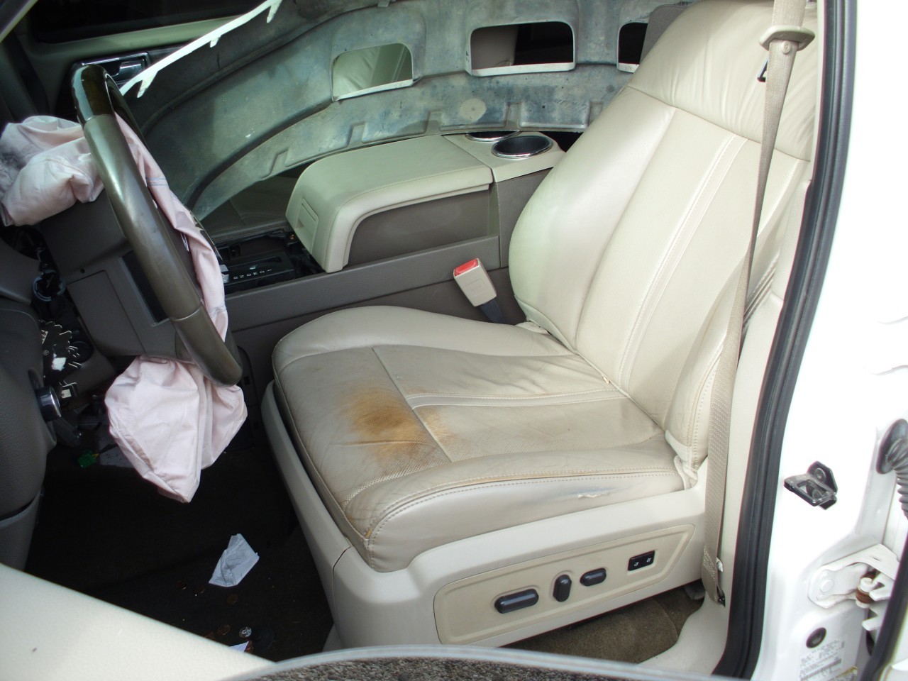 https://f005.backblazeb2.com/file/img-partshotlines-com/Inventory/EX740/Vehicle/36752_09.jpg