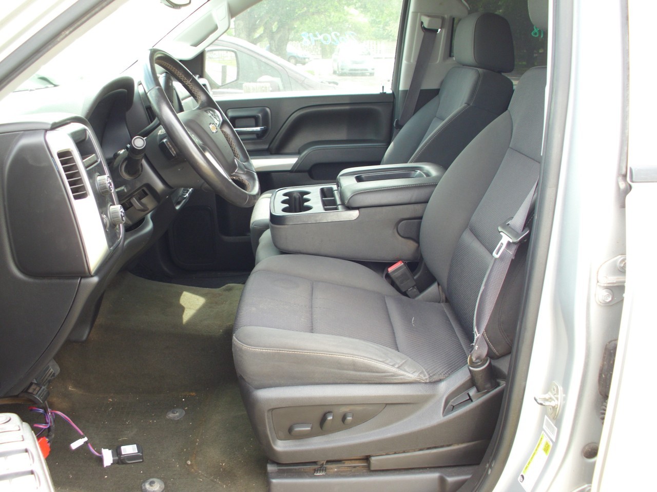 https://f005.backblazeb2.com/file/img-partshotlines-com/Inventory/EX740/Vehicle/37645_12.jpg