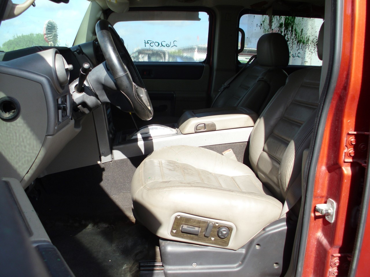 https://f005.backblazeb2.com/file/img-partshotlines-com/Inventory/EX740/Vehicle/38134_12.jpg