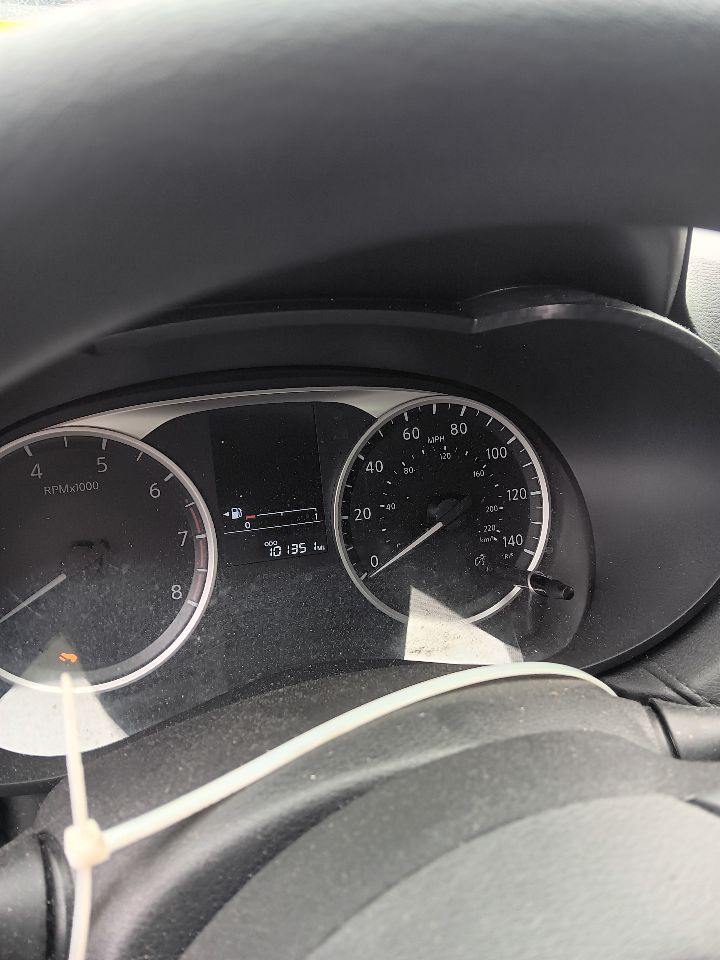 Vehicle/34812_10.jpg