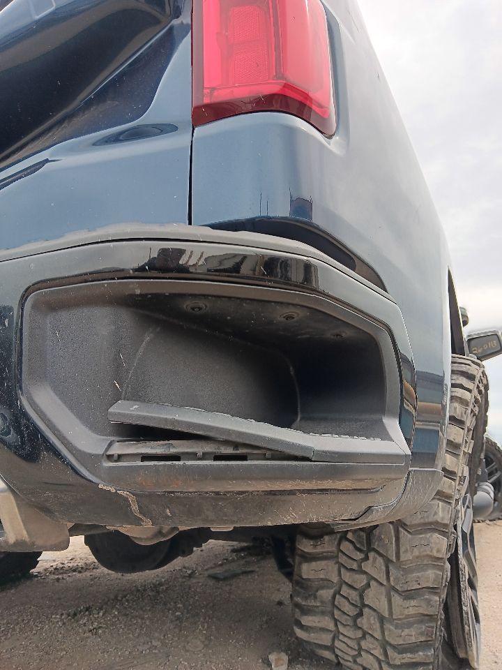 Vehicle/35312_12.jpg